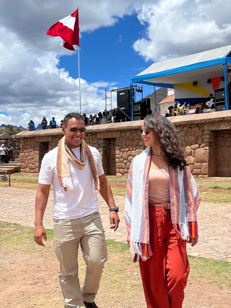 Lucas e Thayná, criadores do O Segredo do Viajante